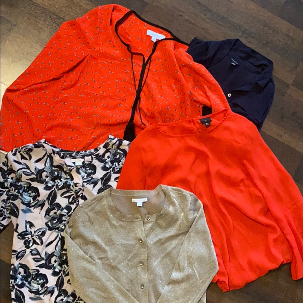 5 long sleeve Size Medium Shirts
